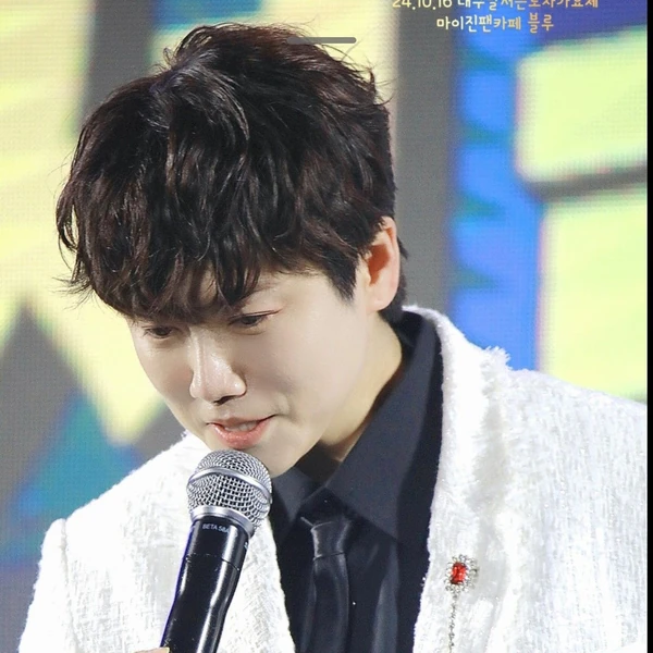 Popular photo full of fans’ love for Ma Ijin