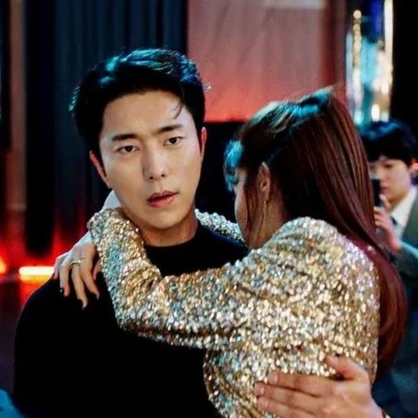 Popular photo full of fans’ love for Yoo Inna