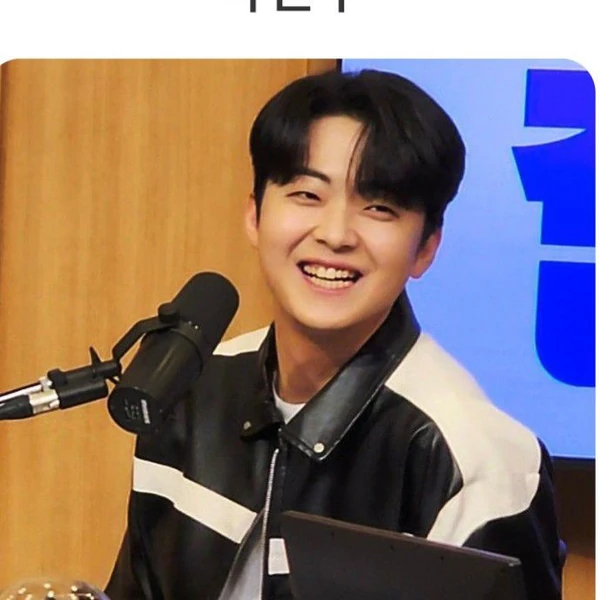 The most loved look of Park Minsu today