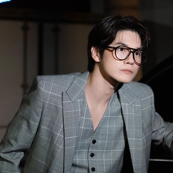 The most loved look of Ong Seongwu today