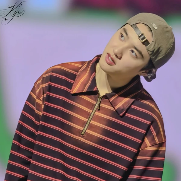 Penampilan Doh Kyungsoo (D.O.) yang paling disukai hari ini