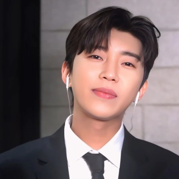 Penampilan Lim Youngwoong yang paling disukai hari ini