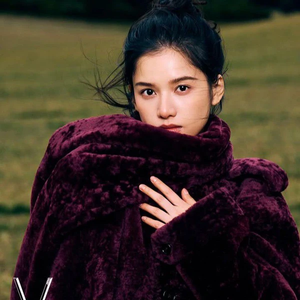 The most loved look of Jingyi Zhang today