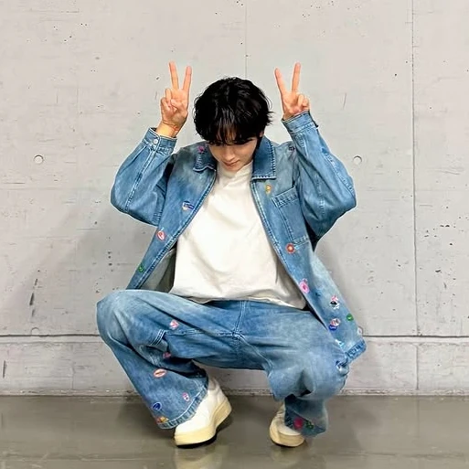 The most loved look of Park Hyungsik today