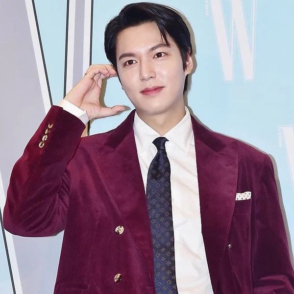 Today’s standout profile photo of Lee Minho on Choeaedol Celeb