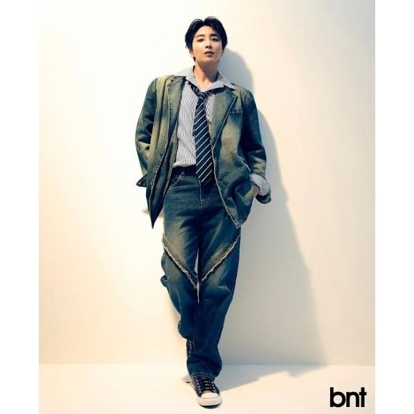 The most loved look of Hwang Yunsung today