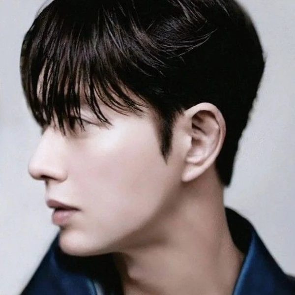 Popular photo full of fans’ love for Park Haejin