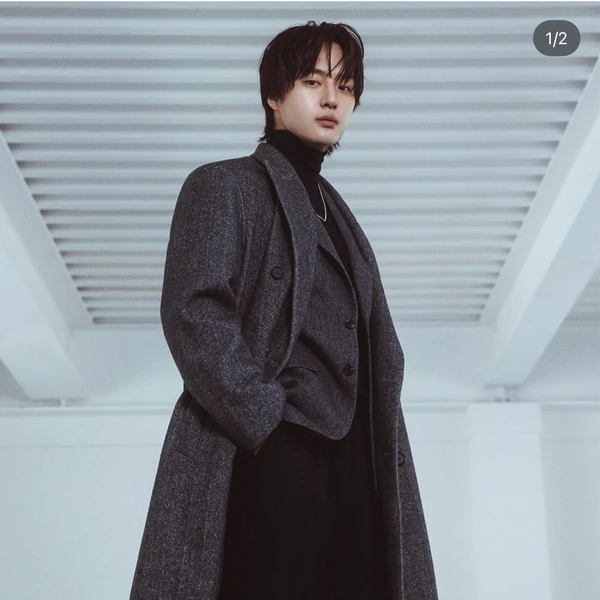 The most loved look of Yang Sejong today