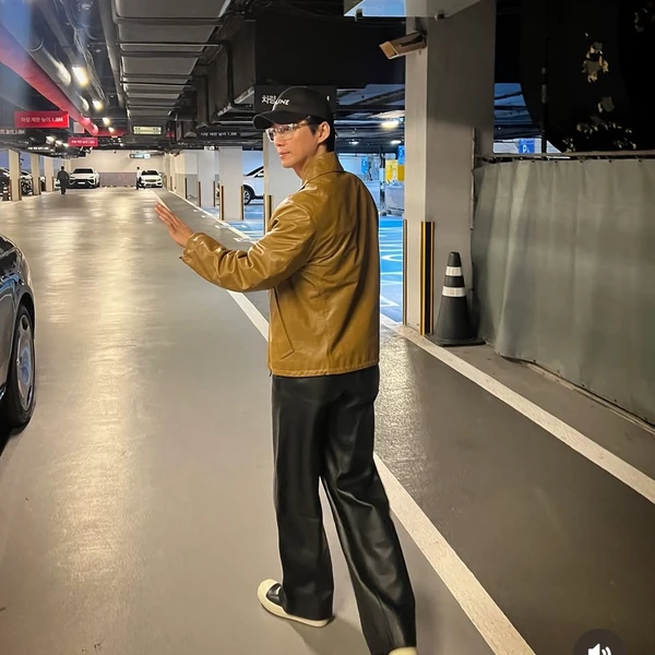 充滿粉絲愛的南宮珉人氣照片