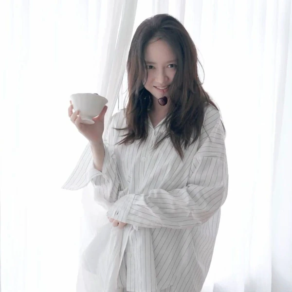 The most loved look of Song Jihyo today
