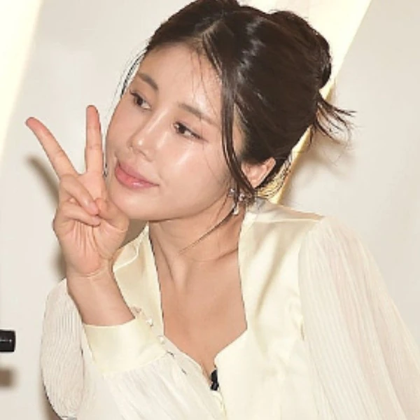 Momen terbaik Kim Soyou pilihan penggemar