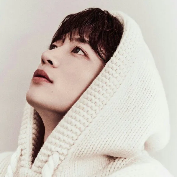 The most loved look of Choi Minho today