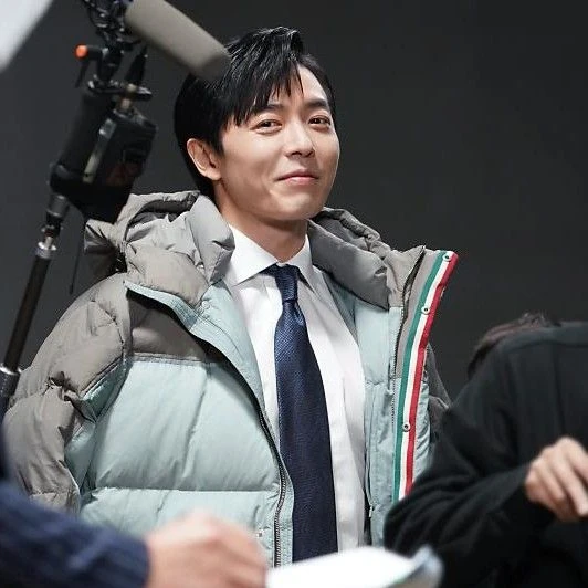 The most loved look of Kim Jaewook today