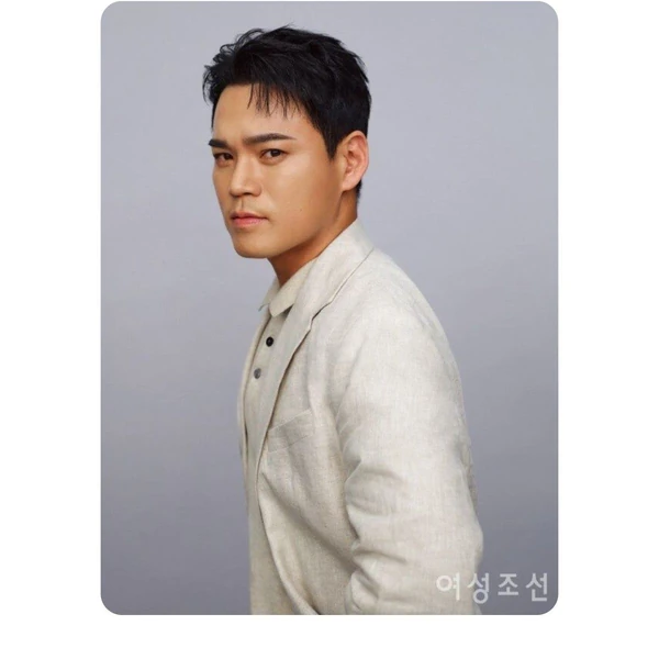 The most loved look of Lee Jung today