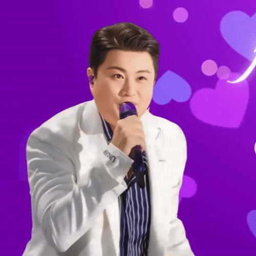 Popular photo full of fans’ love for Kim Hojoong