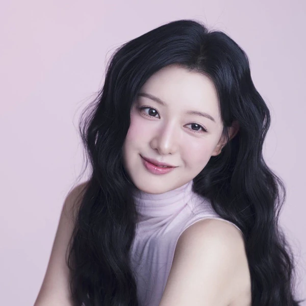 Popular profile image of Kim Jiwon selected by vote
