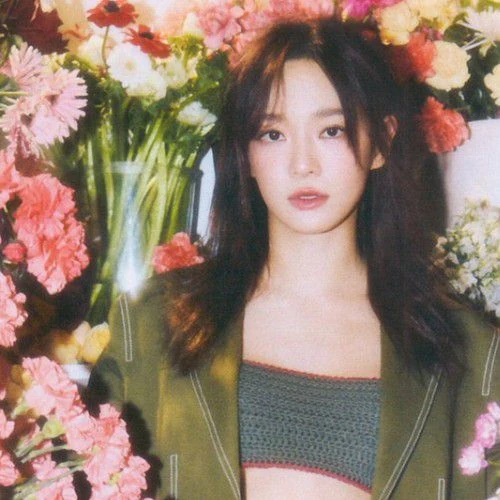 Popular photo full of fans’ love for Kim Sejeong