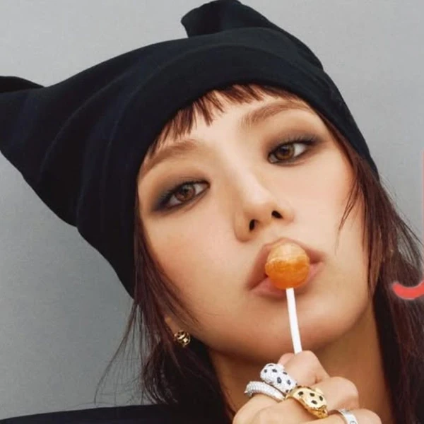 The most loved look of Jisoo (1995) today