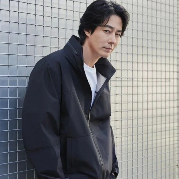 Popular photo full of fans’ love for Jo Insung