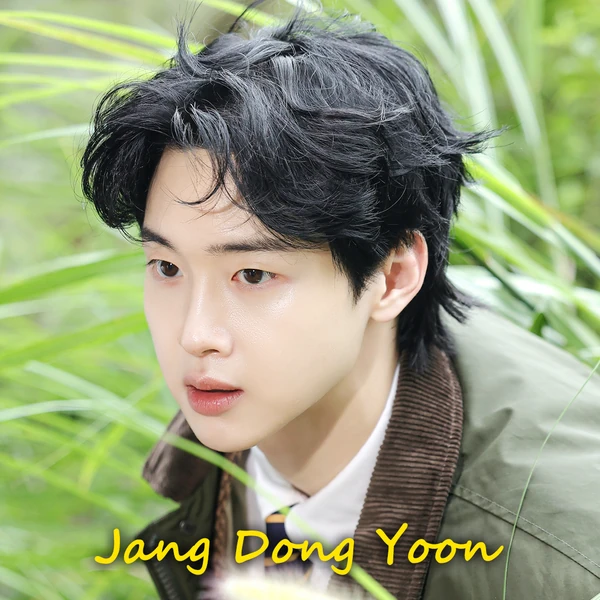 The most loved look of Jang Dongyoon today