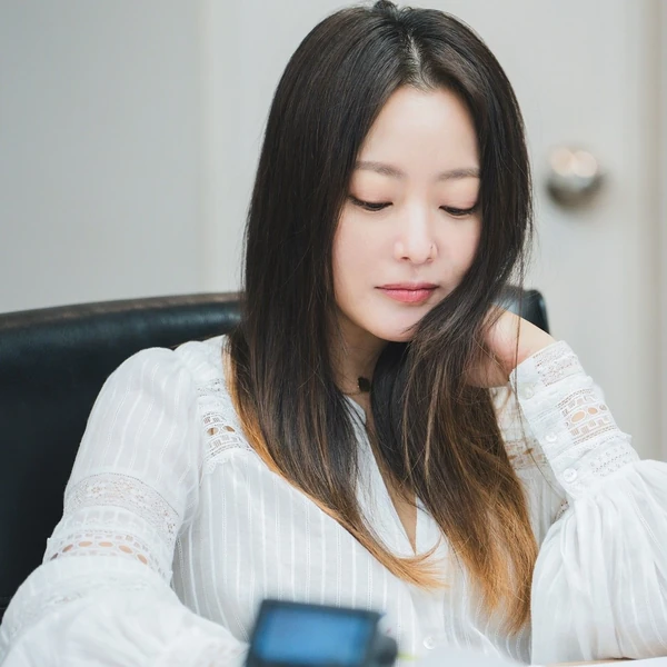 The most loved look of Kim Heesun today