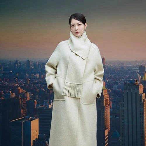 The most loved look of Gong Seungyeon today