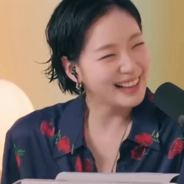 充满粉丝爱意的金高银人气照片
