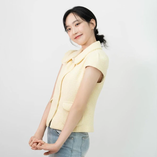 Popular photo full of fans’ love for Han Jihyun