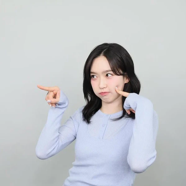 Popular photo full of fans’ love for Han Jihyun