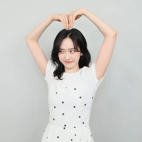 The most loved look of Han Jihyun today