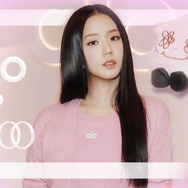 The most loved look of Jisoo (1995) today