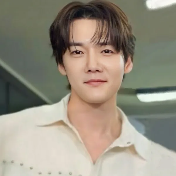 The most loved look of Choi Jinhyuk today