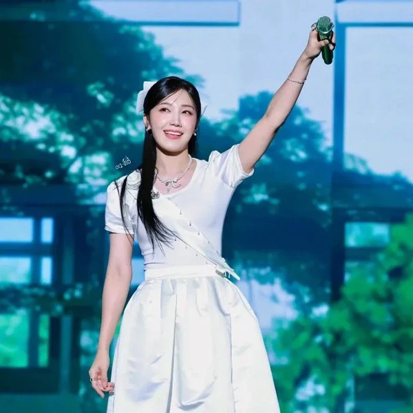 Top moment of Jung Eunji chosen by fans