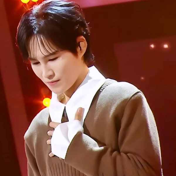 The most loved look of Kim Heejae today