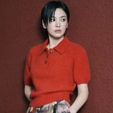 The most loved look of Song Hyekyo today