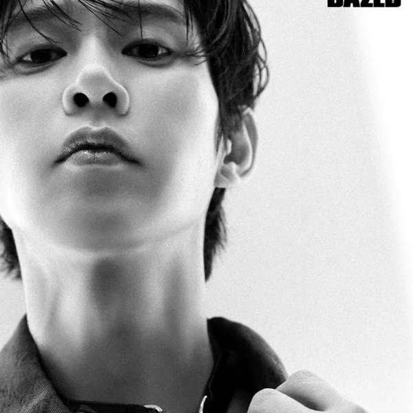 The most loved look of Park Sunghoon today