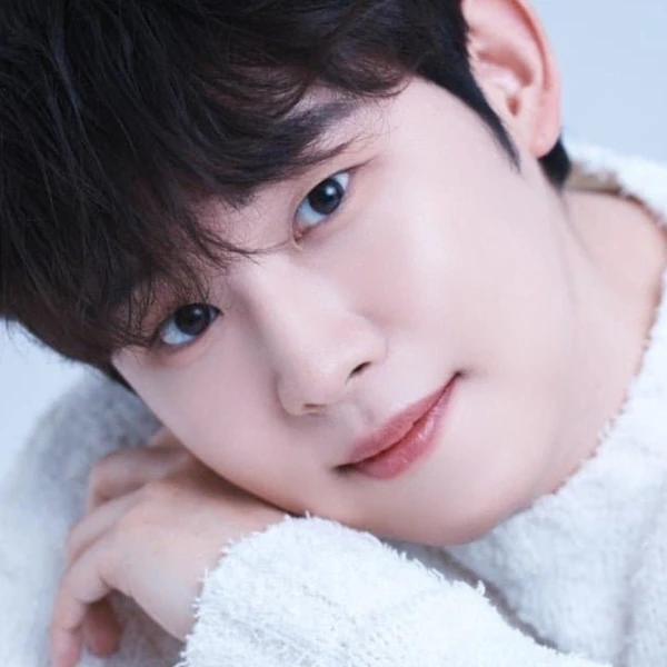 오늘 가장 사랑받은 진욱의 모습