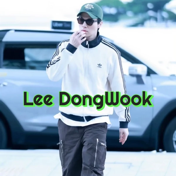 The most loved look of Lee Dongwook today