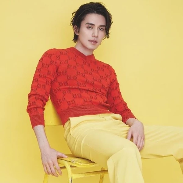 Popular photo full of fans’ love for Lee Dongwook
