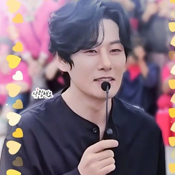 充满粉丝爱意的Kang Moonkyung人气照片