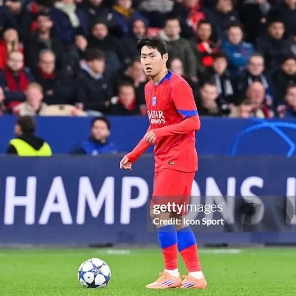 粉丝喜爱的Lee KangIn人气头像照片