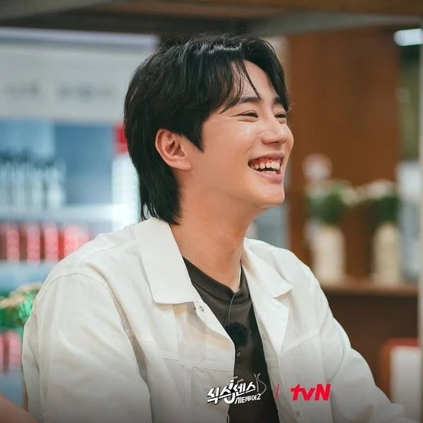 Popular photo full of fans’ love for Lee Junyoung