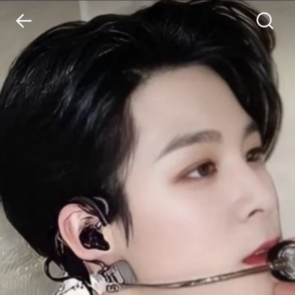 充满粉丝爱意的郑东元人气照片