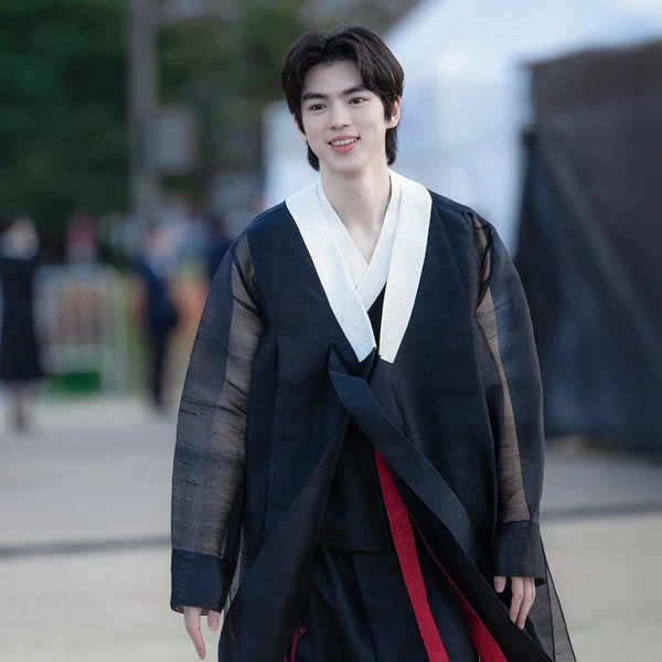 透過投票選出的Cha Junhwan人氣個人資料圖片