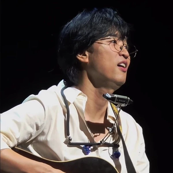 The most loved look of Bak Changgeun today