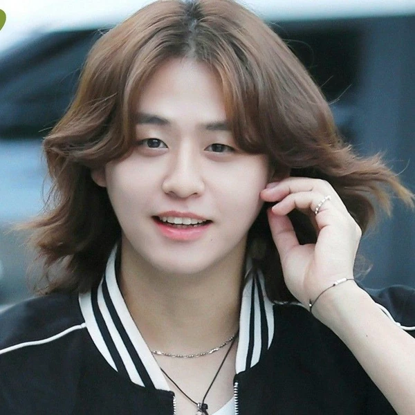 The most loved look of Lee Solomon today