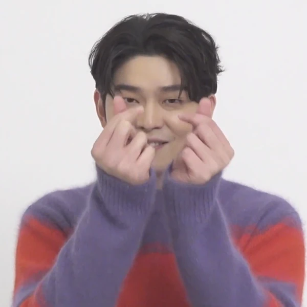 The most loved look of Yoon Kyunsang today