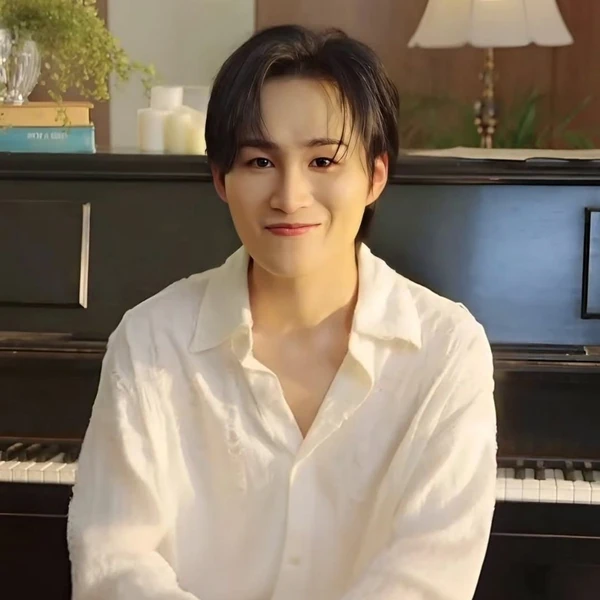 充滿粉絲愛的金熙栽人氣照片