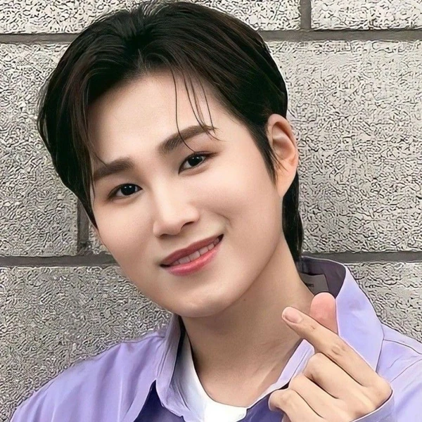 今天最受喜愛的金熙栽模樣