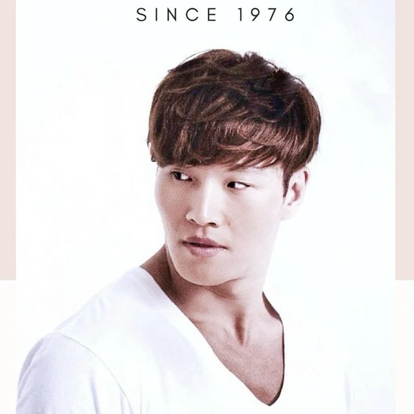 充满粉丝爱意的金钟国人气照片